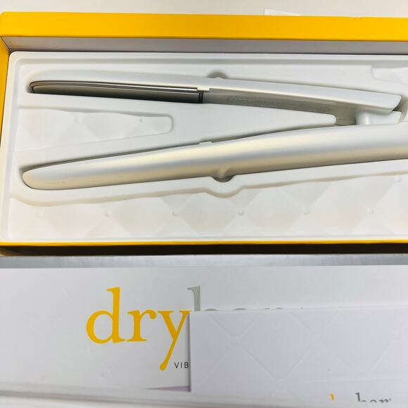 Drybar Reserve Vibrating Styling Iron, New in Box - Picture 3 of 5